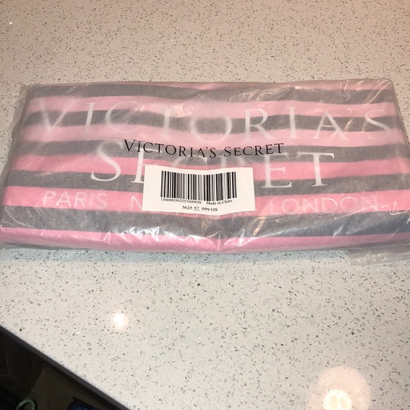 Victoria's Secret Handbags - Victoria’s Secret tote bag new still in package